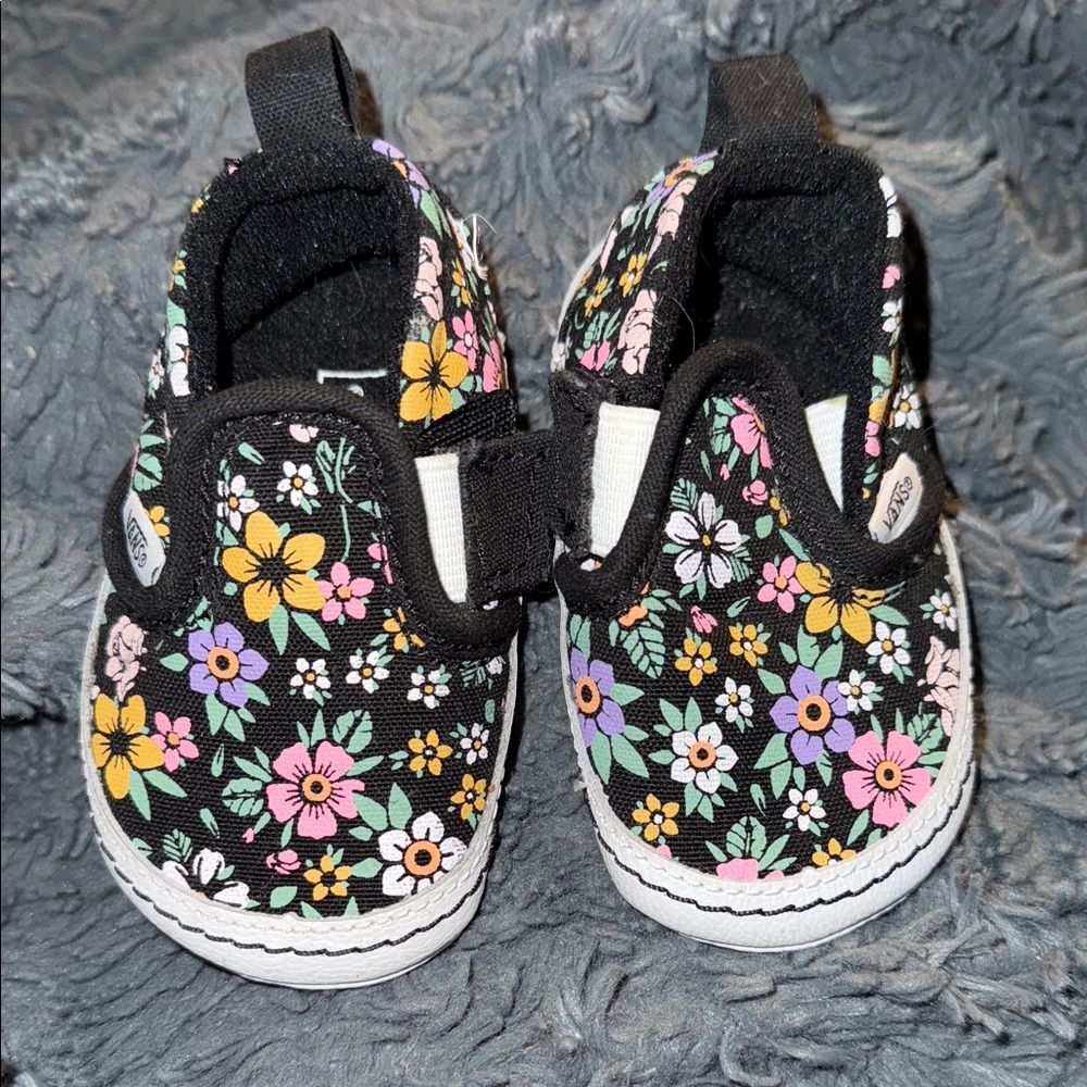 Vans Kids Sneakers - Black with Multicolor Floral